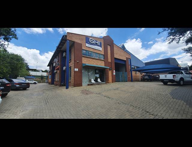 1,300M² WAREHOUSE SOLD IN LINBRO PARK